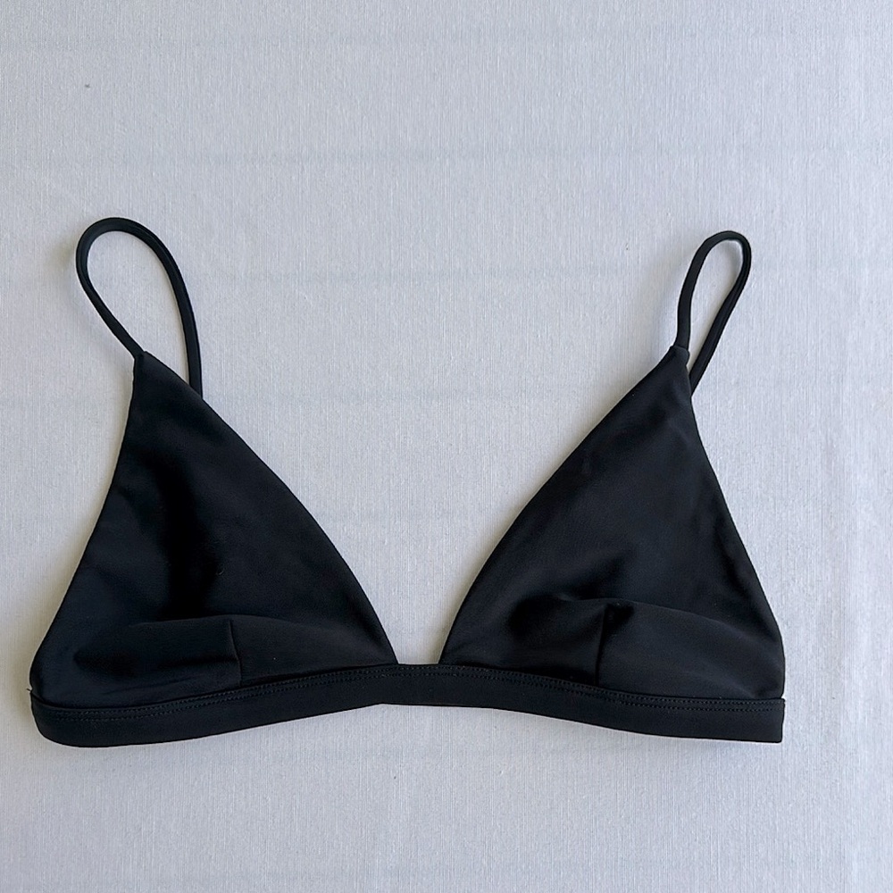 Mikoh Classic Black Triangle top - size medium